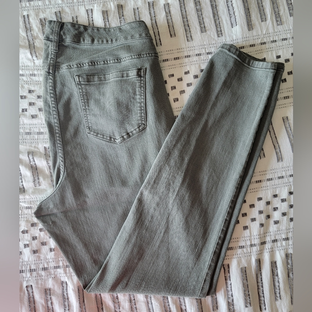 Torrid size 18 tall Olive Jeggings
